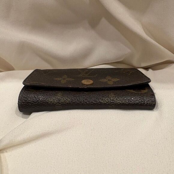 Vintage Louis Vuitton Classic Monogram 6 Key Holder Case EUC - Picture 6 of 11